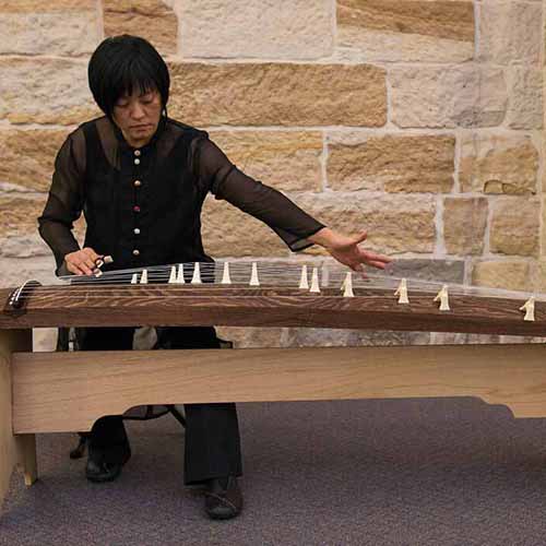 Satsuki is a koto virtuoso, who has pioneered the teaching and performing of this ancient Japanese instrument in Australia.